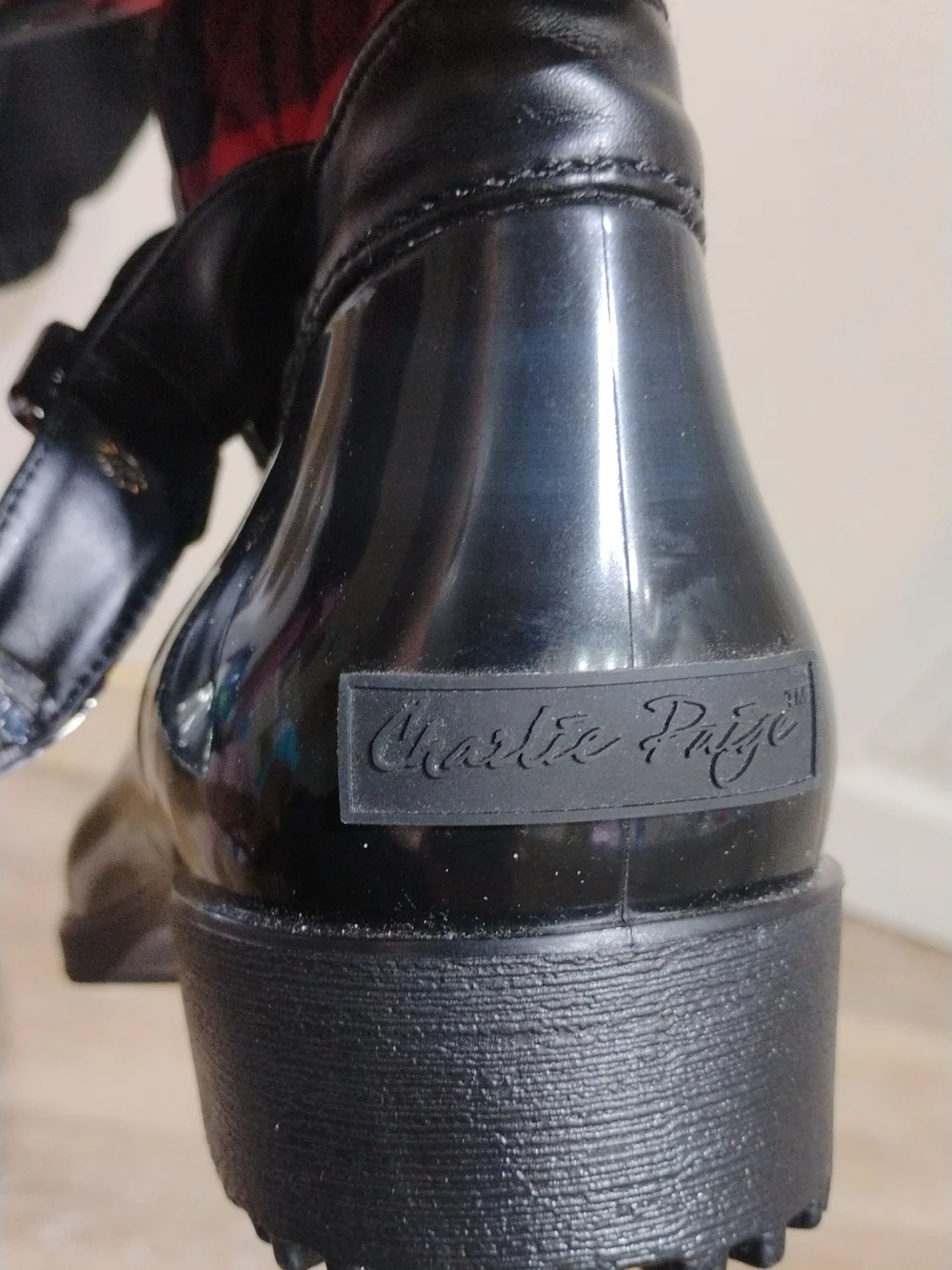 Charlie Paige Red Plaid Quilted Tall Rain Boots w Black Trim Size 10